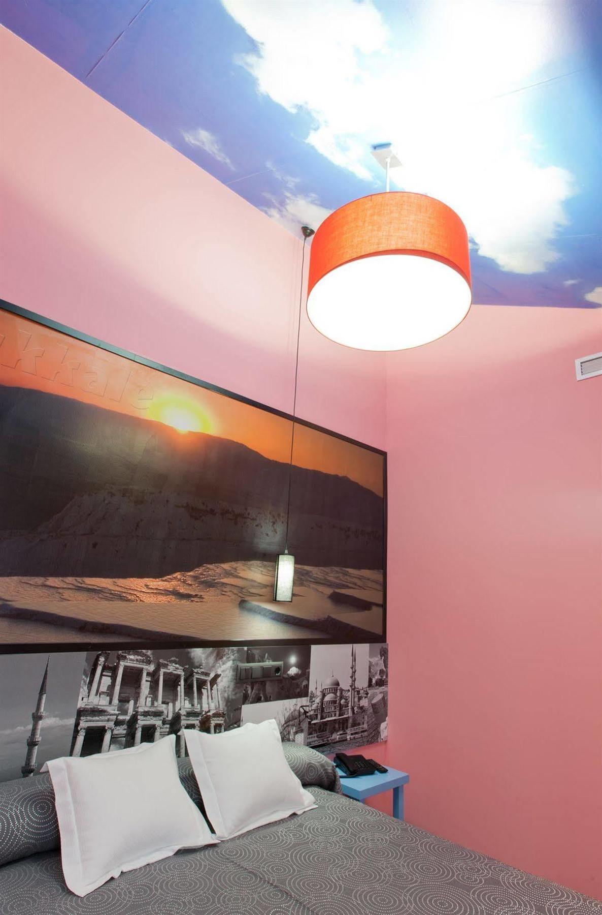 Jc Rooms Santo Domingo Madrid Exteriör bild