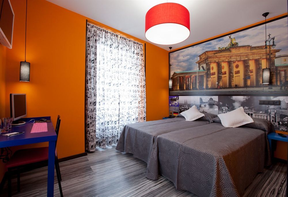 Jc Rooms Santo Domingo Madrid Exteriör bild